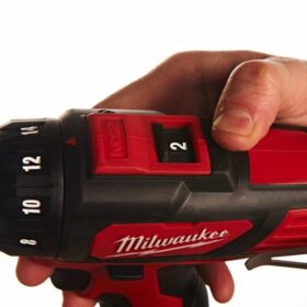 Akumuliatorinis gręžtuvas MILWAUKEE M12 BDD-202C